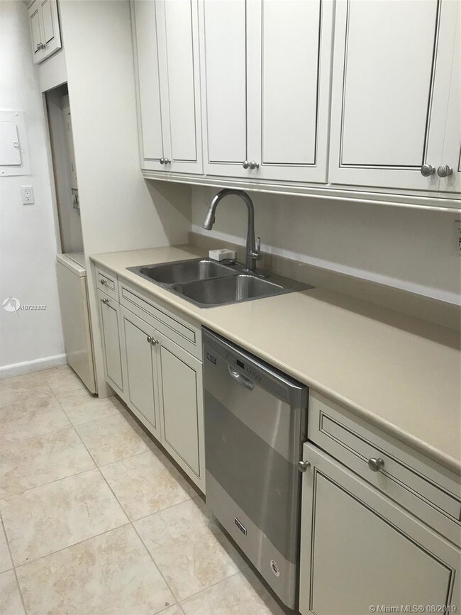Foto del edificio - 9354 SW 77th Ave