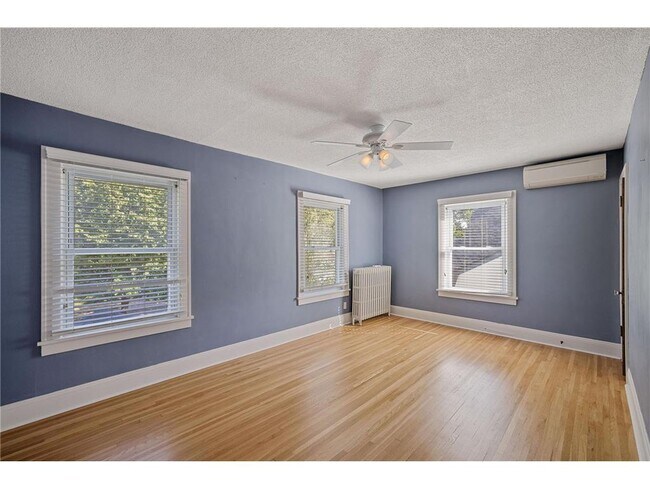 Foto del edificio - 4616 Ewing Ave S