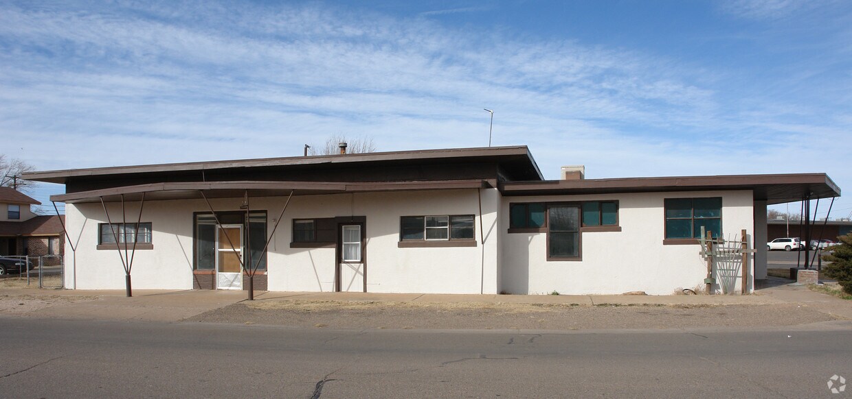Building Photo - 2900 N Main St
