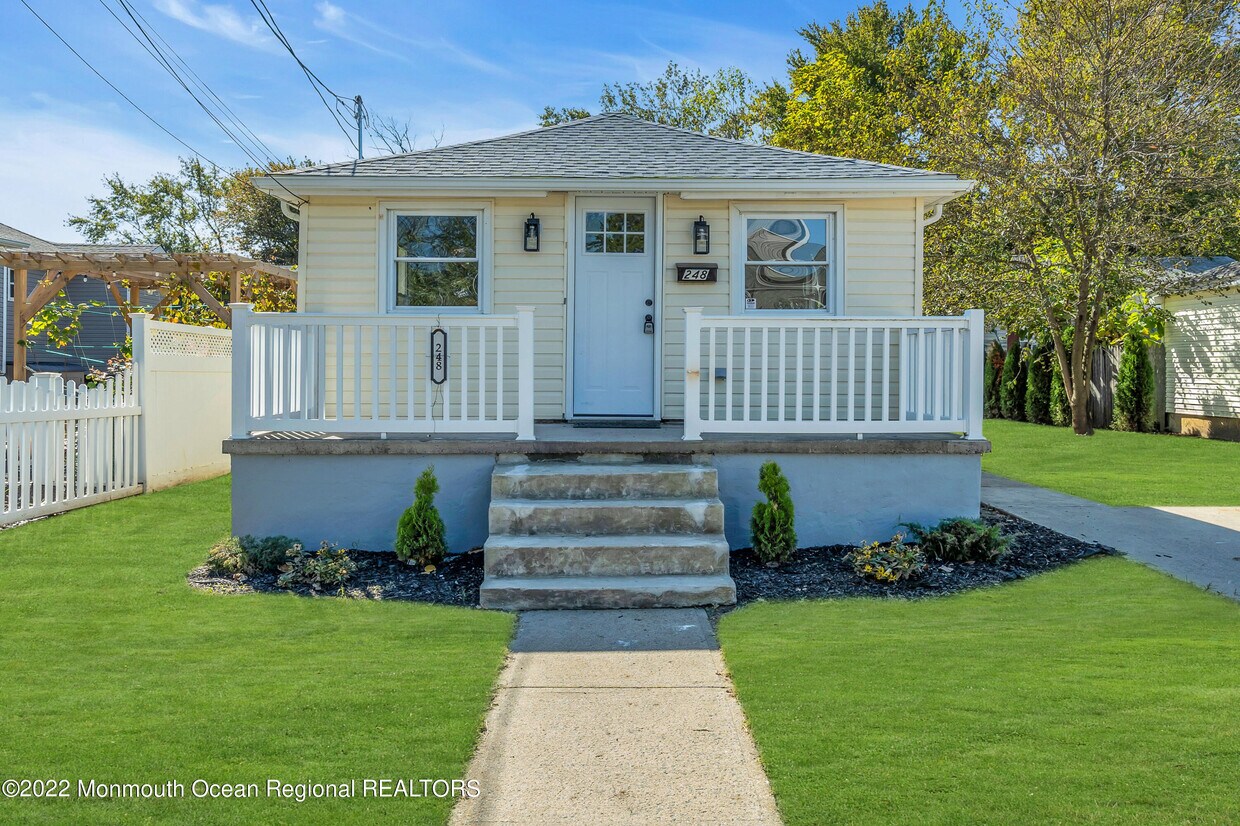 248 Seabreeze Ave, Middletown Township, NJ 07748 House Rental in