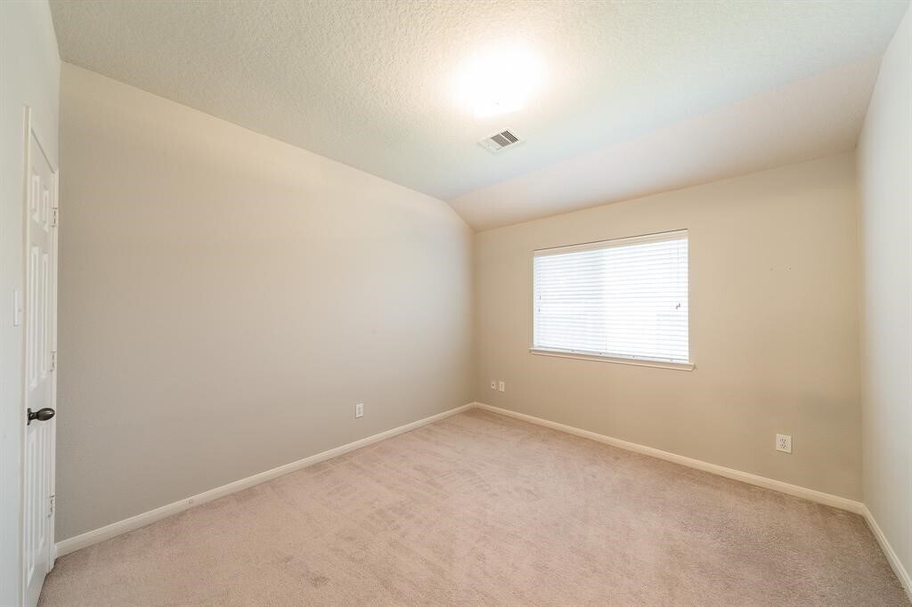 Building Photo - 9934 Barr Lake Dr