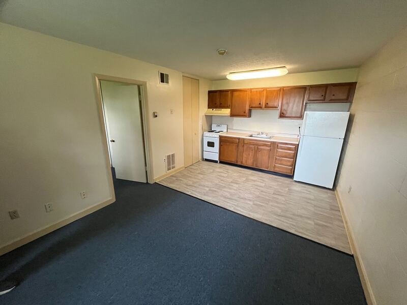 Primary Photo - 2100 St Johns Pl