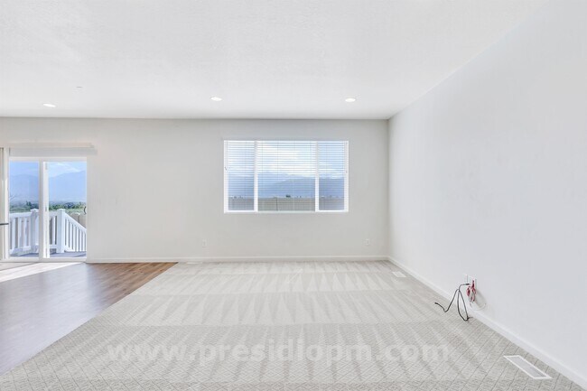 Building Photo - 15111 S Ronaldo Ln