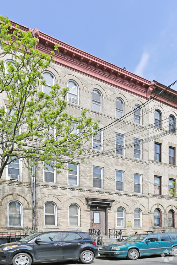 Primary Photo - 1559 Dekalb Ave