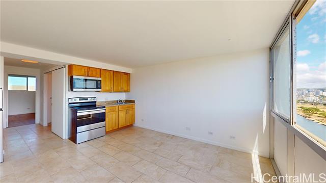 Primary Photo - 2211 Ala Wai Blvd