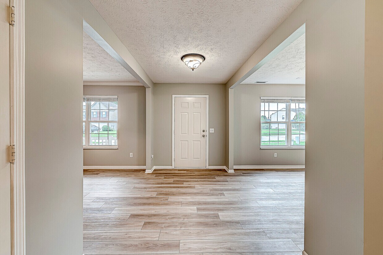Primary Photo - 6544 Hunters Ridge N