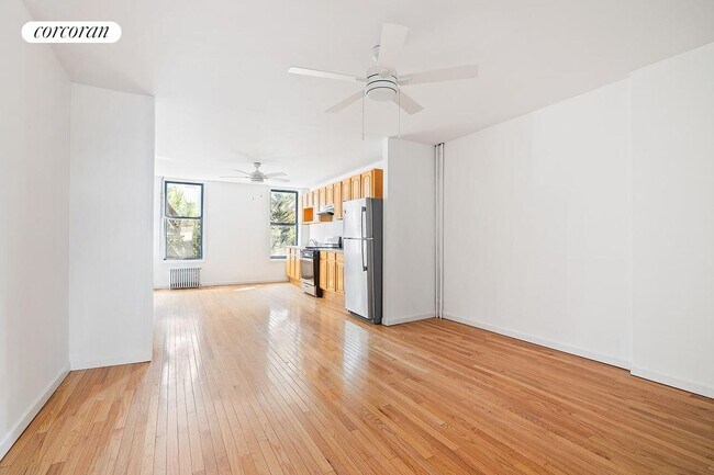 Foto del edificio - 513 Hicks St