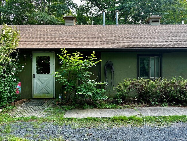 Building Photo - 2971 NY-97