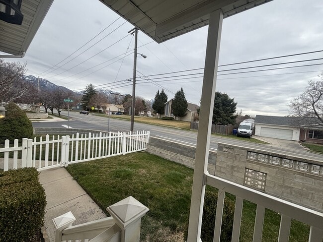 Building Photo - 1201 E 5600 S