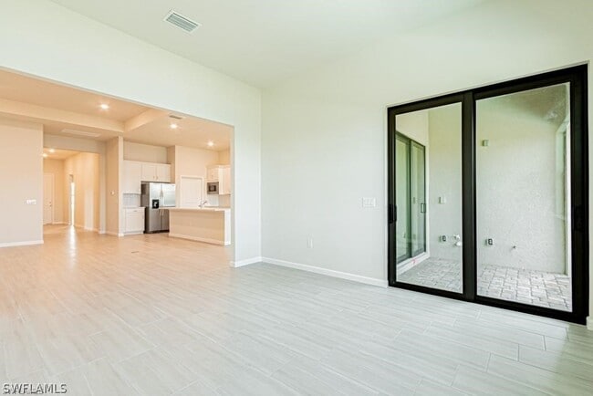 Building Photo - 2037 Yellowfin Cir