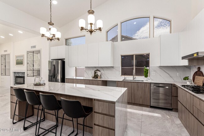 Foto del edificio - 13793 E Lupine Ave