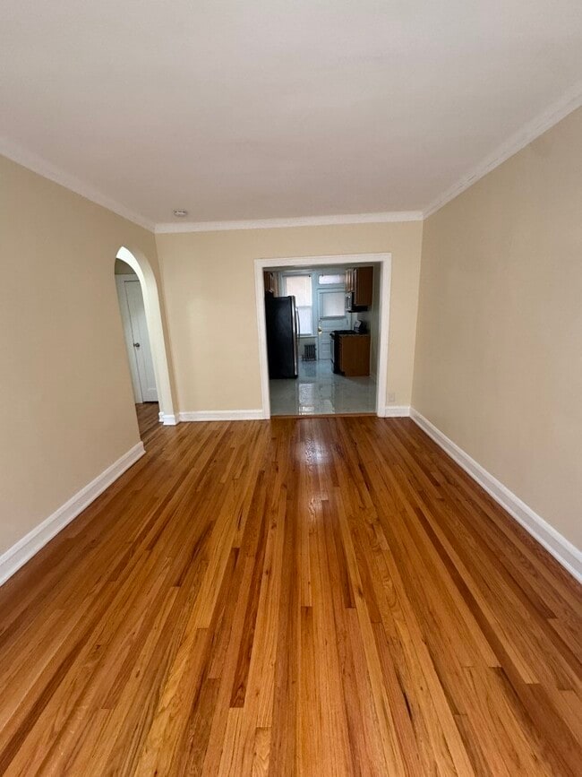 Building Photo - 6214 N Mozart St