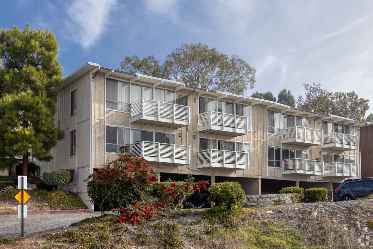 PV Victoria Apartments Apartments in Rancho Palos Verdes, CA