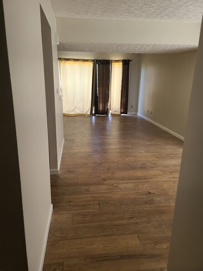 Foto del edificio - 1774 Rock Creek Dr