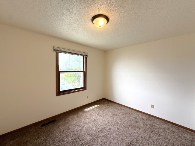 Building Photo - 4528 Speros Ln