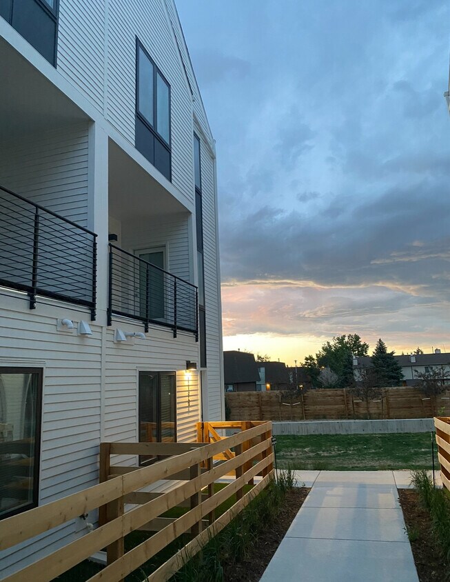 1173 S Reed Way, Lakewood, CO 80232 Townhome Rentals in Lakewood CO