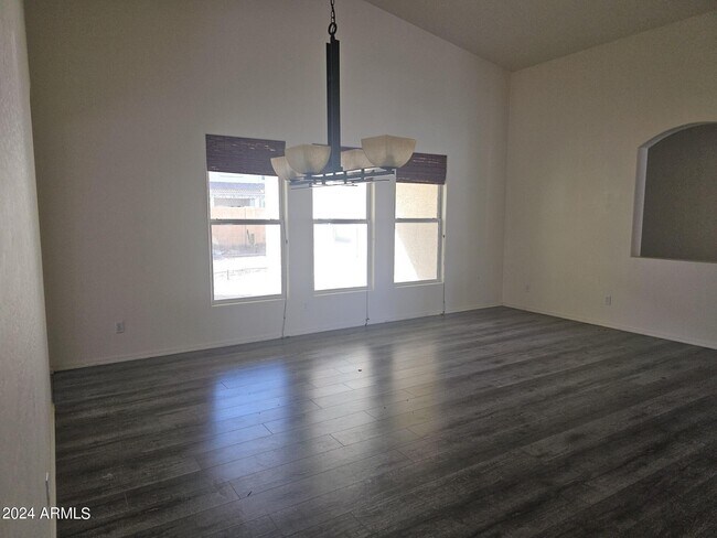 Foto del edificio - 18515 W Caribbean Ln