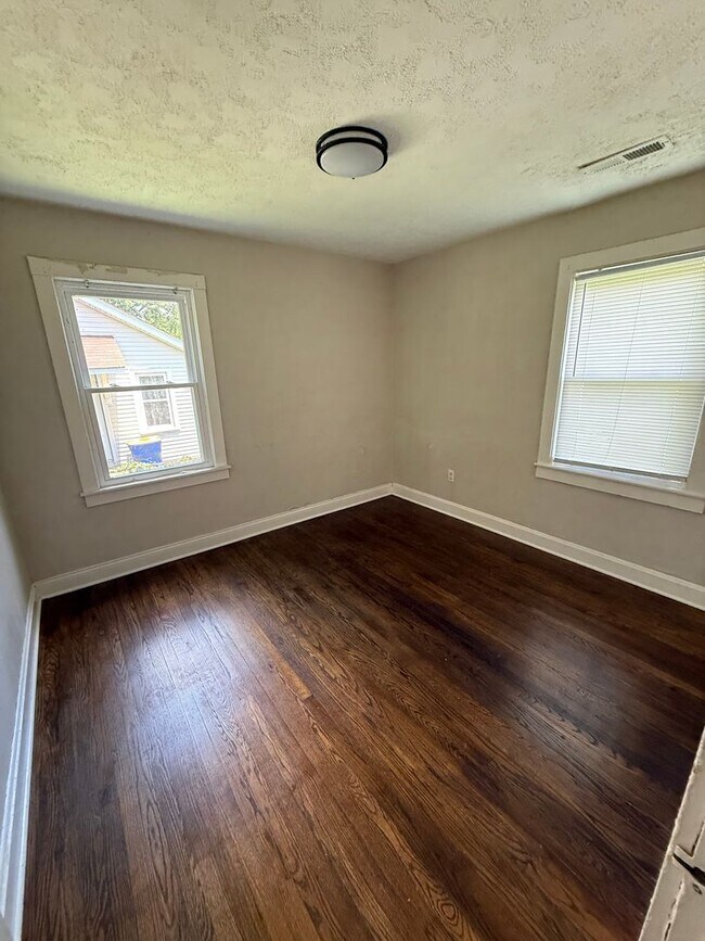 Foto del edificio - 2 Bed/1 Bath House