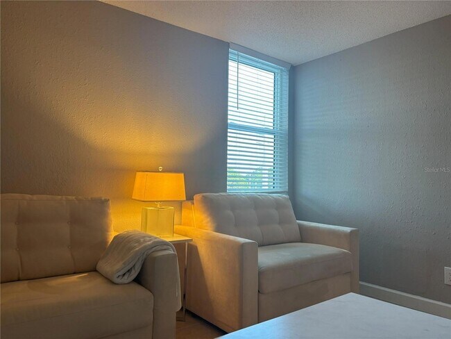 Foto del edificio - 2755 Coconut Bay Ln