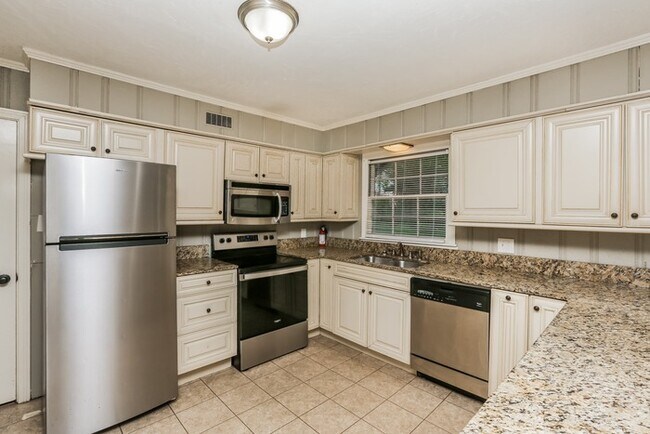 Foto del edificio - Beautiful Home in Jackson with Great Space!