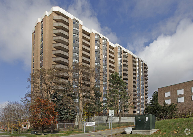 Building Photo - 3845 Lake Shore Blvd W