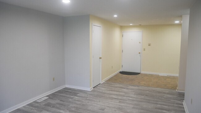 Foto del edificio - 189 Littleton Rd