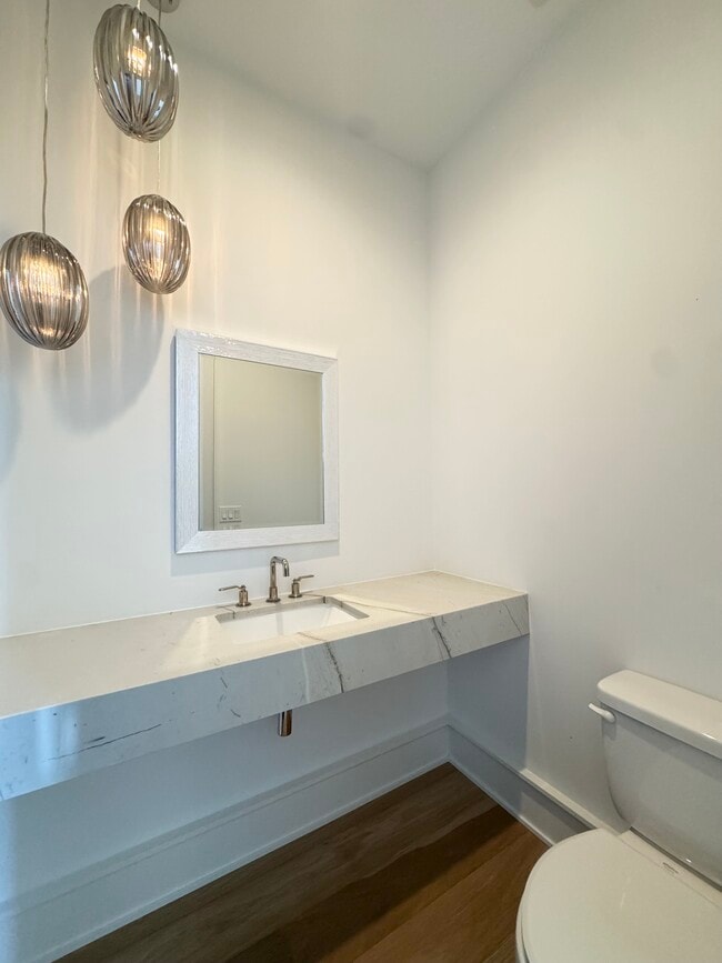 Foto del edificio - 2109 Belleview Ave