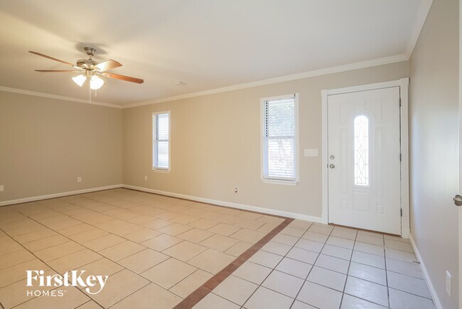 Building Photo - 10717 Appaloosa Dr