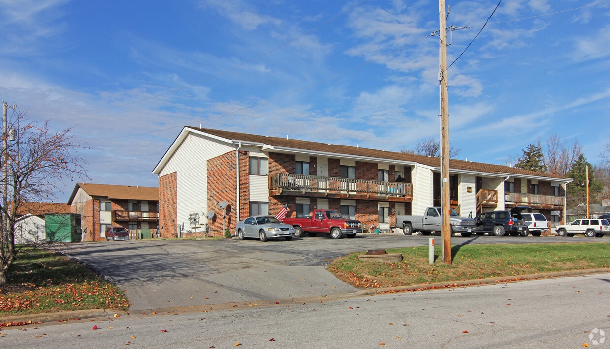 620 W Union St, Pacific, MO 63069 Apartments in Pacific, MO