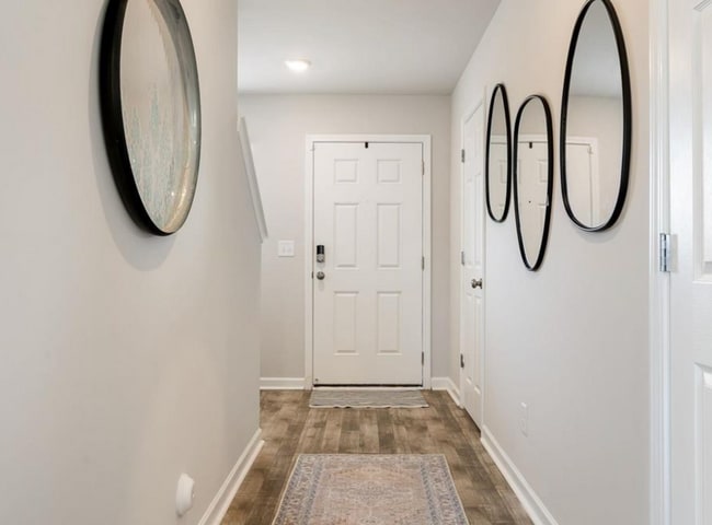 Building Photo - Brand new townhome- 3 bed & 2.5 bath