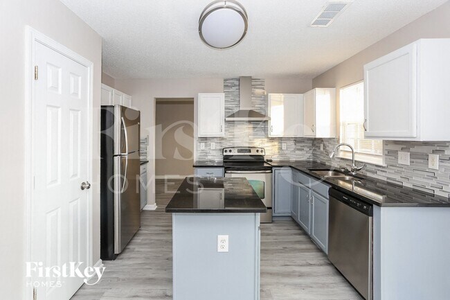 Foto del edificio - 1940 Summit Ridge Ln
