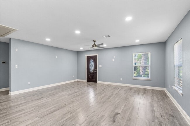 Foto del edificio - 3853 Rosedale St