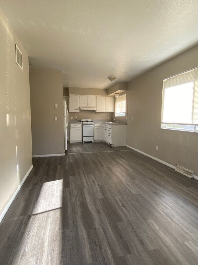 Foto del edificio - Yambor150