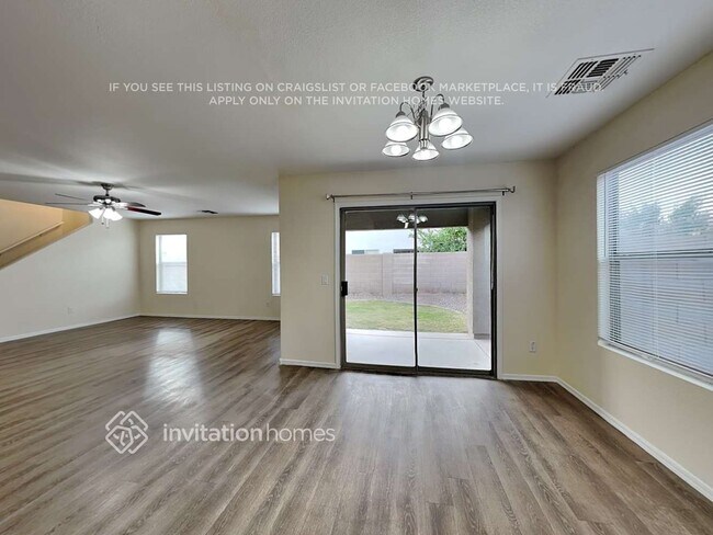 Foto del edificio - 2415 E Palm Beach Dr