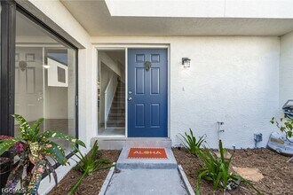 Building Photo - 11674 Pointe Cir