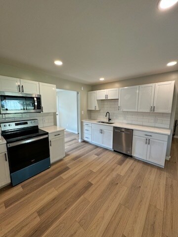 Foto principal - 353 Meadow Dr
