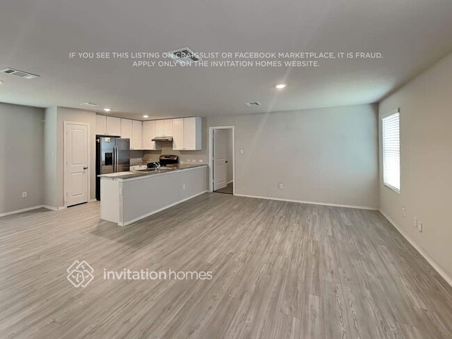 Foto del edificio - 7218 Lincoln Trce