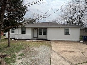 Building Photo - 9714 Tamalpais Dr