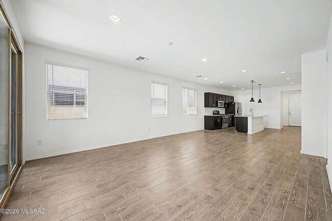 Foto del edificio - 12818 N Dutch Dr