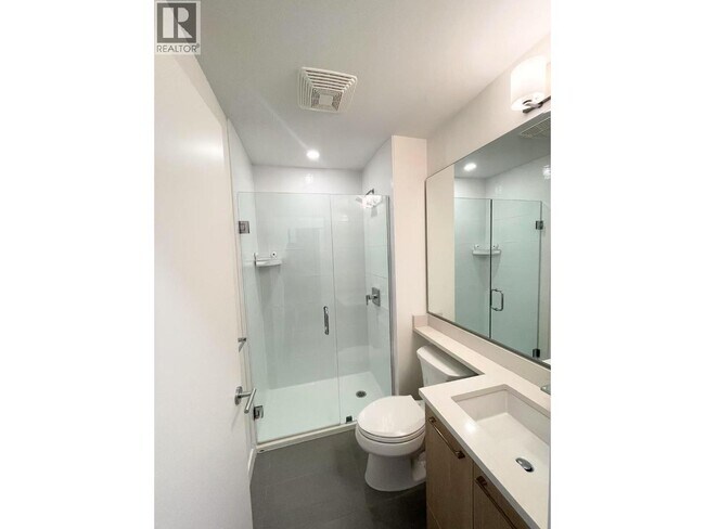 Photo du bâtiment - 5460-5460 Broadway