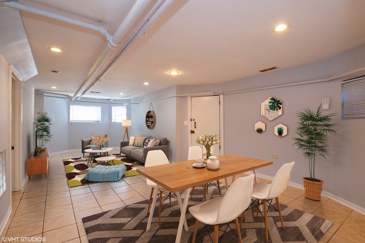 Foto principal - 2434 N California Ave