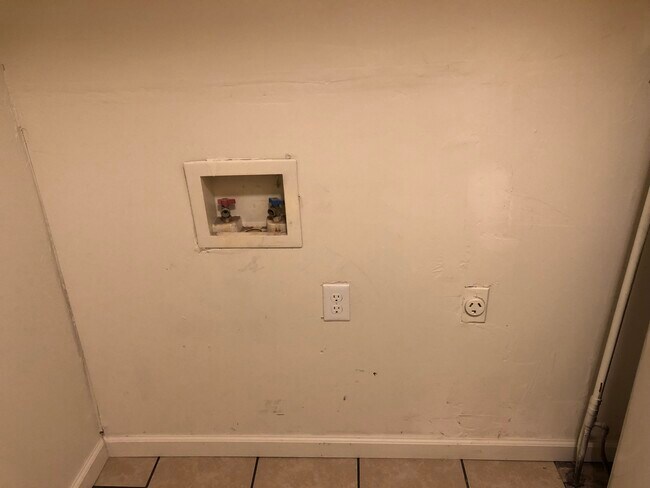 Foto del edificio - 832 Old Hickory Blvd