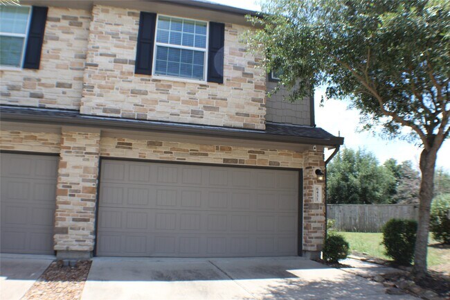 Foto del edificio - 6431 Densberry Ln