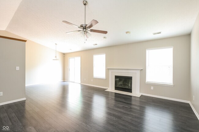 Building Photo - 7631 Windy Hill Way