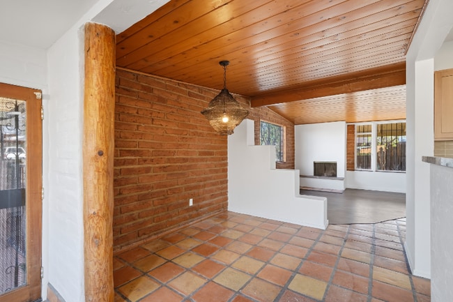 Foto del edificio - 6814 E Koralee St