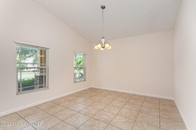 Foto del edificio - 1695 Litchfield Dr