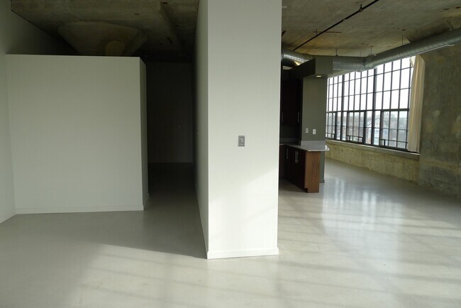 Foto del edificio - 41 Burroughs St