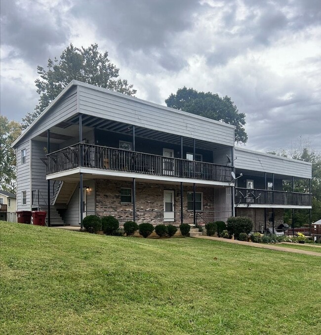Building Photo - Embrace Your Fresh Start at The Ridge at K...
