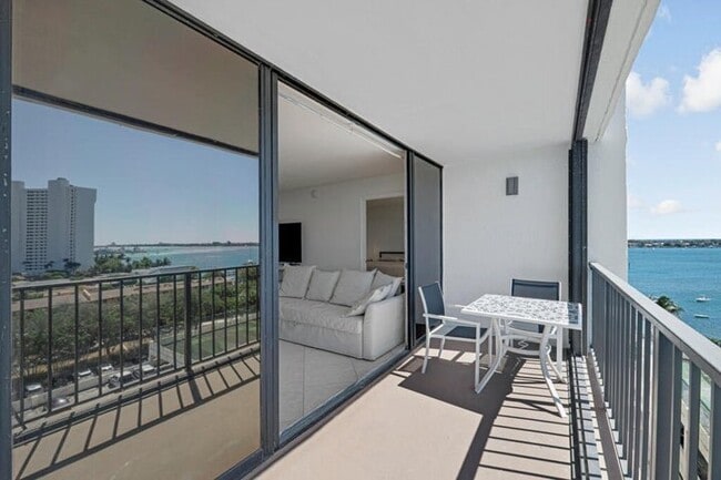 Photo - 5600 N Flagler Dr Apartment