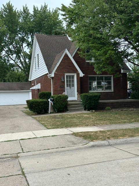 Building Photo - 15346 Camden Ave
